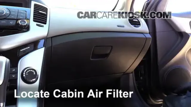2014 Chevrolet Cruze LS 1.8L 4 Cyl. Sedan (4 Door) Filtre à air (intérieur) Changement